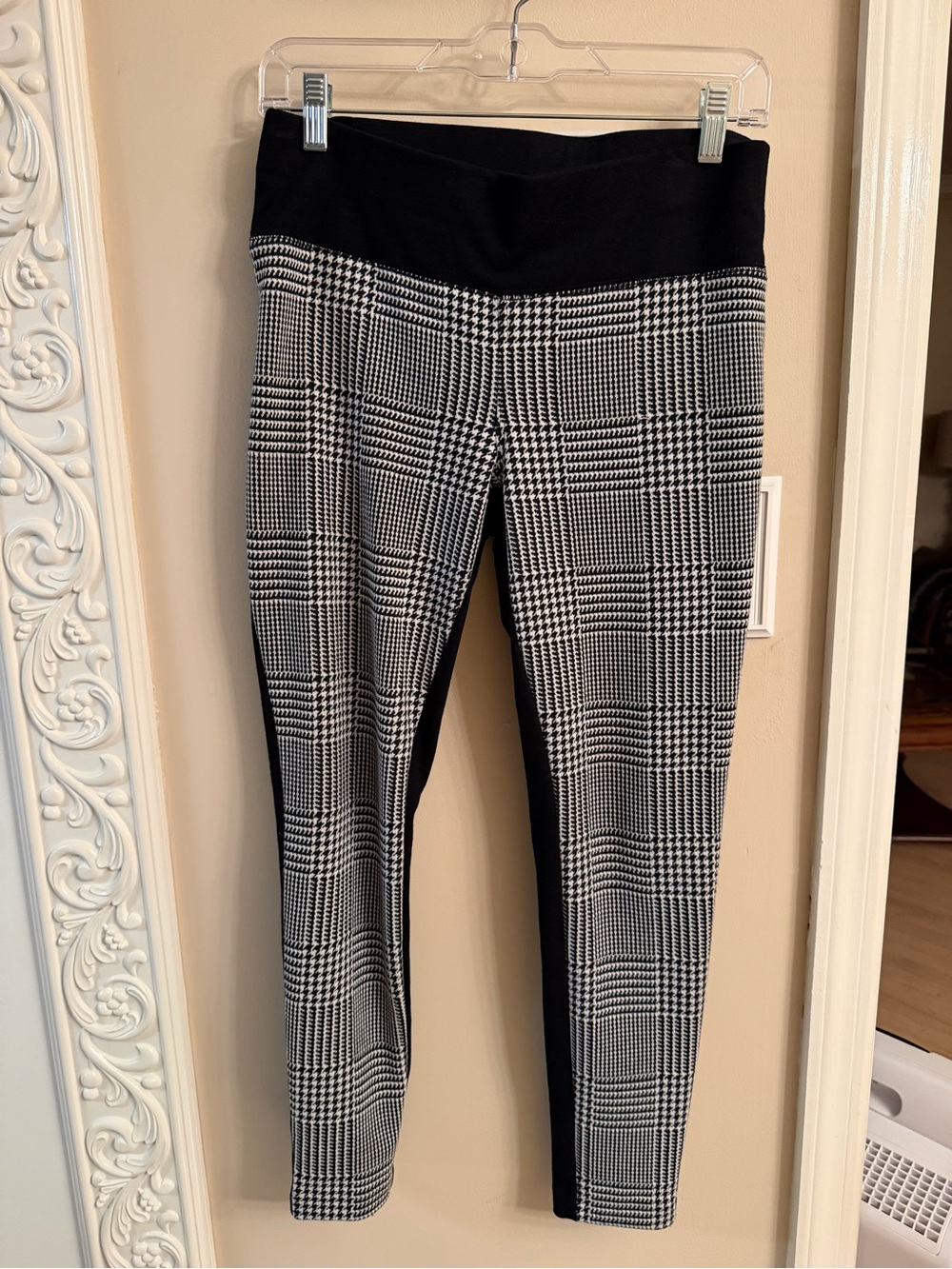 I.N.C Black White Plaid Leggings Pants Pull On Stretch Work Office/ Size 8P